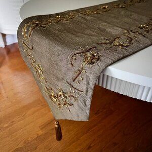 Table Runner with beads and sequins